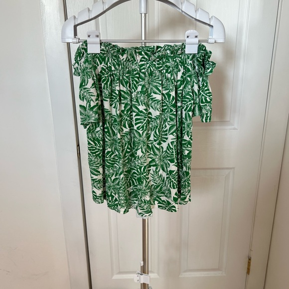 Off the shoulder short sleeve shirt - Picture 1 of 3